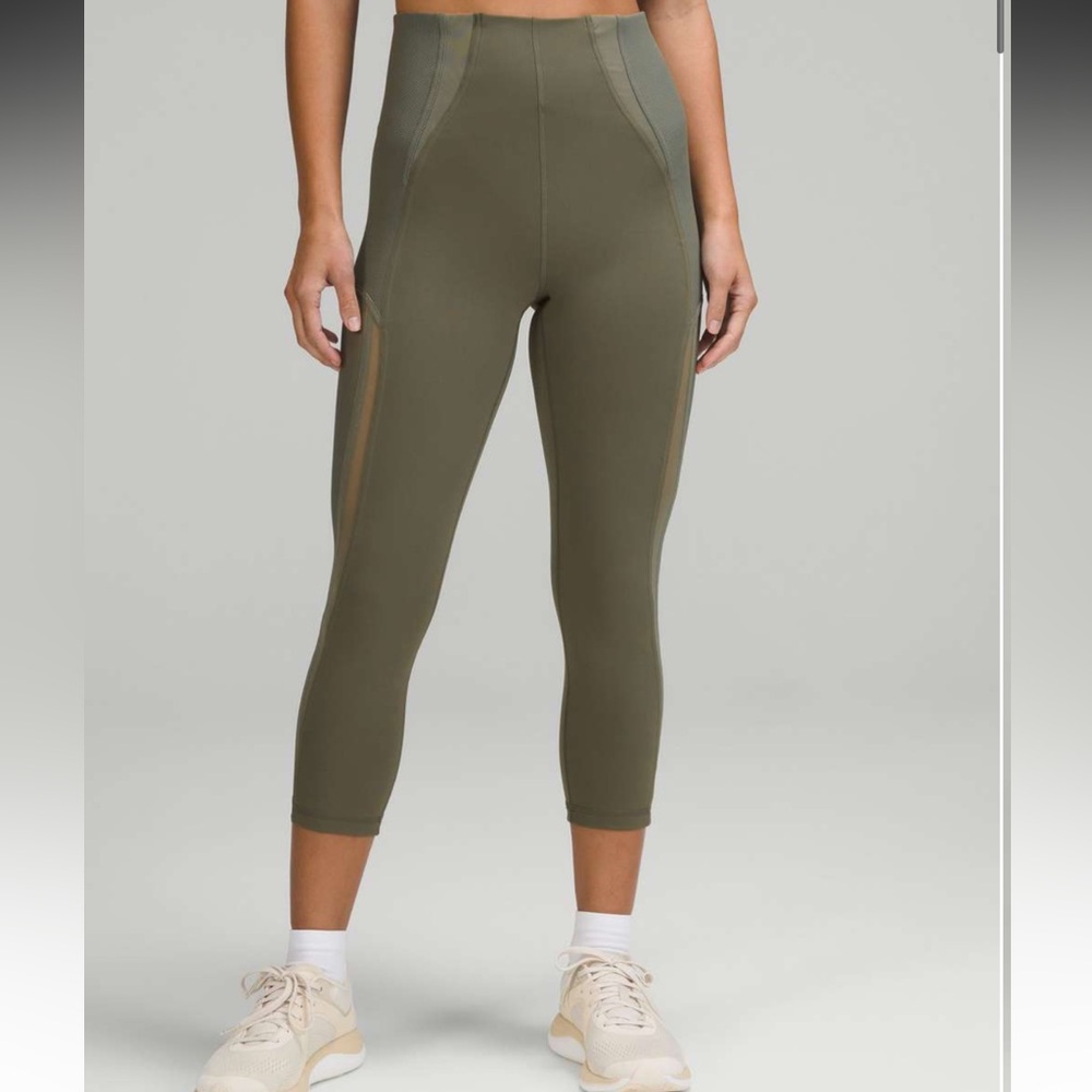 Lululemon Everlux and Mesh Super High Rise Training Crop 21” Army Green Size 10 - Picture 6 of 10